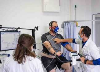 Coronavirus Île-de-France : Tension dans les services de réanimation Coronavirus Île-de-France : Tension dans les services de réanimation