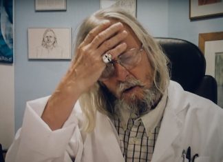Didier Raoult visé par une plainte à l’Ordre des médecins (détail) Didier Raoult visé par une plainte à l’Ordre des médecins (détail)
