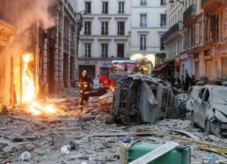 Explosion de la rue de Trévise à Paris : la mairie et un syndic mis en examen (détail) Explosion de la rue de Trévise à Paris : la mairie et un syndic mis en examen (détail)