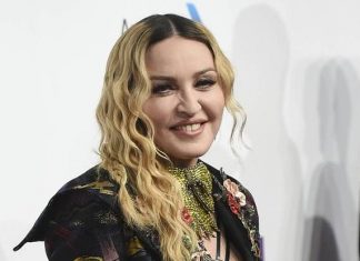 Madonna va écrire et réaliser un film sur sa propre vie (détail) Madonna va écrire et réaliser un film sur sa propre vie (détail)