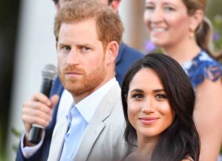 Meghan et Harry ont signé un juteux contrat avec Netflix (détail) Meghan et Harry ont signé un juteux contrat avec Netflix (détail)
