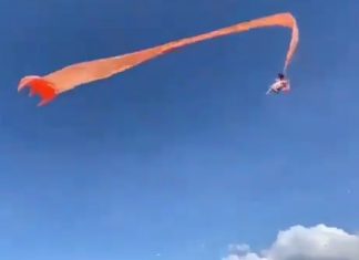 Taïwan : une fillette s’envole, emportée par un cerf-volant (Vidéo) Taïwan : une fillette s'envole, emportée par un cerf-volant (Vidéo)