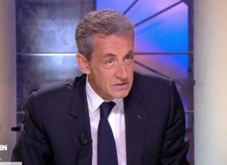 Vidéo : Pour Nicolas Sarkozy, « il n’y a pas de racisme » dans la police Vidéo : Pour Nicolas Sarkozy, "il n'y a pas de racisme" dans la police