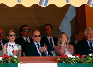 Albert de Monaco rattrapé par sa fille illégitime ? (détail) Albert de Monaco rattrapé par sa fille illégitime ? (détail)