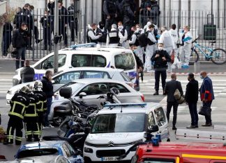Attaque de Nice en direct : l’Eglise catholique dénonce un «acte innommable» Attaque de Nice en direct : l'Eglise catholique dénonce un «acte innommable»