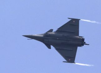 Bruit d’explosion à Paris : L’avion de chasse était en « mission d’interception » (détail) Bruit d'explosion à Paris : L'avion de chasse était en "mission d'interception" (détail)
