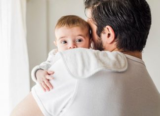 Congé paternité : les députés votent l’allongement à 28 jours (détail) Congé paternité : les députés votent l'allongement à 28 jours (détail)