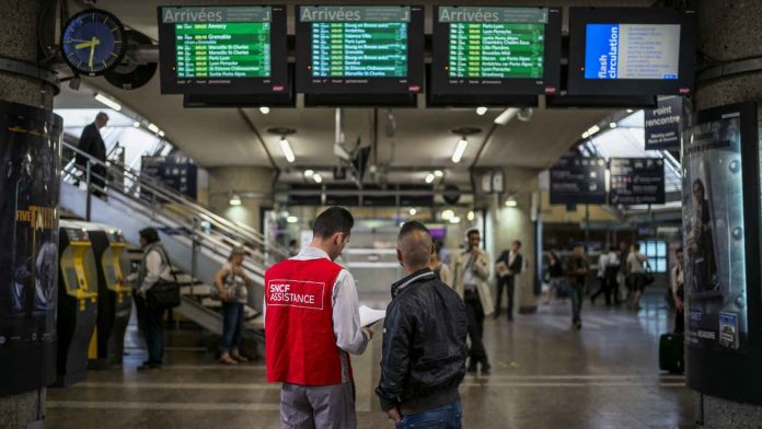 Direct Lyon : Alerte à la bombe à la Part-Dieu, mouvement de foule, la gare évacuée