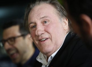 Gérard Depardieu souhaite vendre toutes ses propriétés en France (détail) Gérard Depardieu souhaite vendre toutes ses propriétés en France (détail)