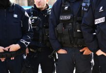 La menace terroriste à « un niveau extrême » en France (détail) La menace terroriste à "un niveau extrême" en France (détail)