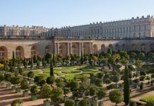 Le château de Versailles lance un appel aux dons (détail) Le château de Versailles lance un appel aux dons (détail)