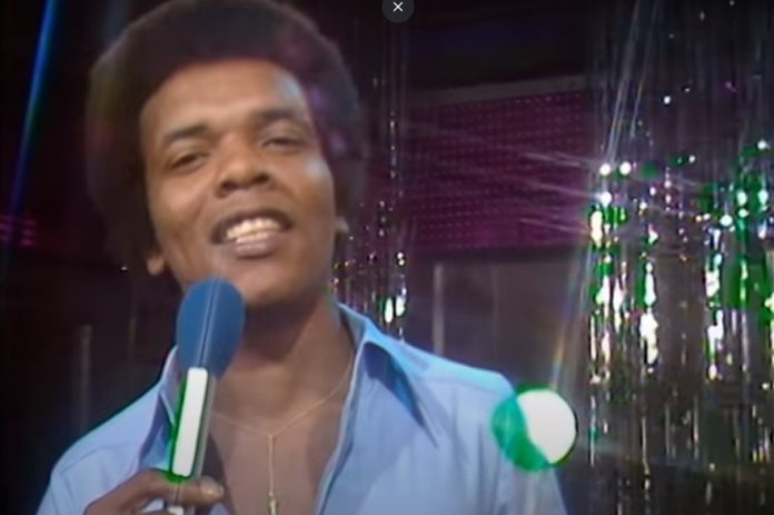 Le chanteur Johnny Nash est décédé à 80 ans: il chantait "I can see clearly now"
