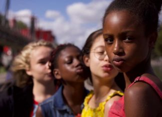 Netflix poursuivi en justice au Texas pour le film « Mignonnes » (détail) Netflix poursuivi en justice au Texas pour le film « Mignonnes » (détail)