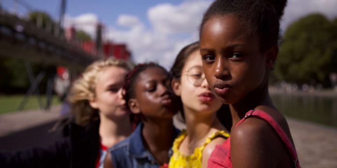 Netflix poursuivi en justice au Texas pour le film « Mignonnes » (détail) Netflix poursuivi en justice au Texas pour le film « Mignonnes » (détail)