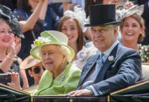 Prince Andrew : la reine Elizabeth II prend une décision lourde de sens contre son fils (détail) Prince Andrew : la reine Elizabeth II prend une décision lourde de sens contre son fils (détail)