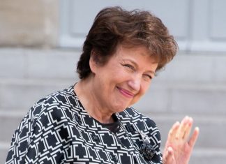 Roselyne Bachelot testés négatifs au Covid-19 (détail) Roselyne Bachelot testés négatifs au Covid-19 (détail)