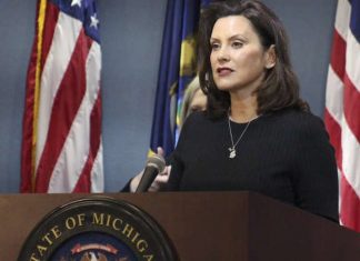 Un Complot pour enlever la gouverneure du Michigan Gretchen Whitmer Un Complot pour enlever la gouverneure du Michigan Gretchen Whitmer