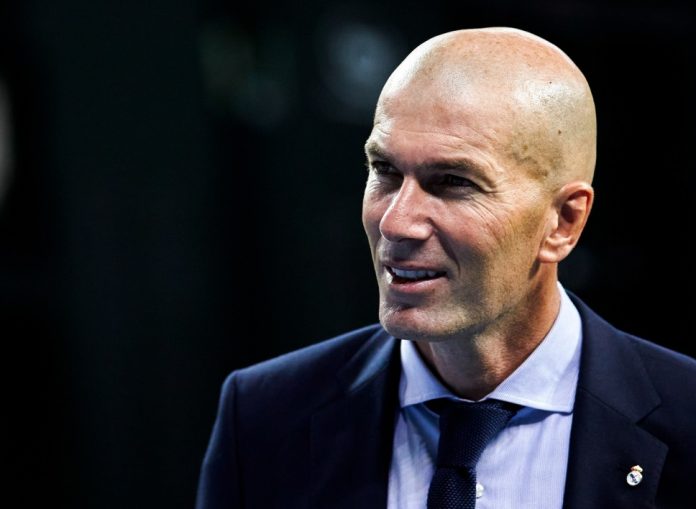 Zidane et d'autres acteurs du sport réclament la réouverture des salles de sport (détail) Zidane et d'autres acteurs du sport réclament la réouverture des salles de sport (détail)