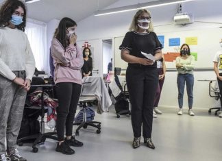 400 violations de la minute de silence pour Samuel Paty (détail) 400 violations de la minute de silence pour Samuel Paty (détail)