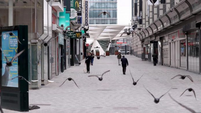 Confinement en Belgique : voici les produits que les supermarchés ne pourront plus vendre dès lundi