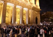 Confinement en France: la préfecture interdit une manifestation « pour la messe » Covid-19 en France : l'assouplissement du confinement se fera en trois étapes