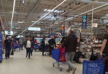 Covid-19 : que sont les rayons « non-essentiels » des grandes surfaces qui doivent fermer ? (détail) Covid-19 : que sont les rayons "non-essentiels" des grandes surfaces qui doivent fermer ? (détail)