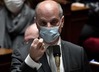 Jean-Michel Blanquer annonce un nouveau bac : contrôle continu et davantage de cours à distance Jean-Michel Blanquer annonce un nouveau bac : contrôle continu et davantage de cours à distance