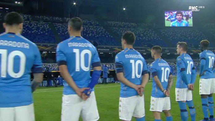 Le superbe hommage des joueurs de Naples à Diego Maradona