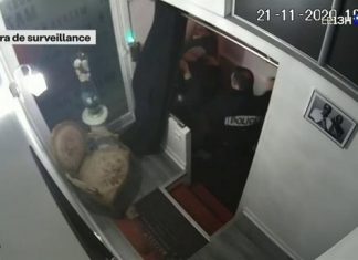 Macron « très choqué » par la vidéo du producteur de musique tabassé par des policiers (détail) Macron « très choqué » par la vidéo du producteur de musique tabassé par des policiers (détail)