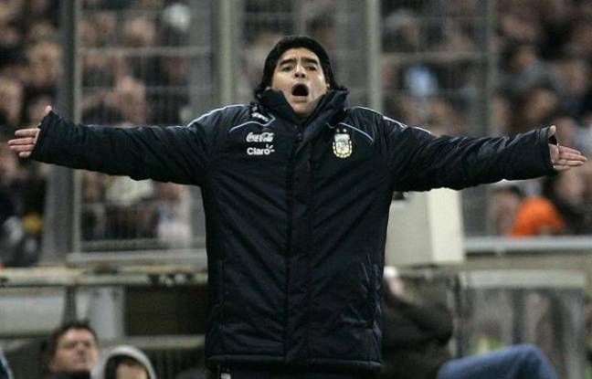 Mort de Diego Maradona EN DIRECT : hommage ce soir en Ligue des champions
