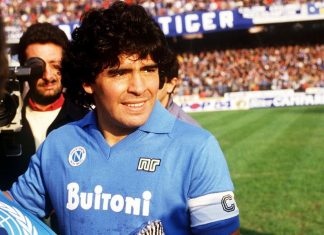 Mort de Diego Maradona EN DIRECT : Le président de la République Argentine décrète trois jours de deuil national. Mort de Diego Maradona EN DIRECT : Le président de la République Argentine décrète trois jours de deuil national.