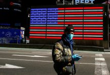 Nouveau record aux Etats-Unis, plus de 200.000 cas en 24h, le point sur le coronavirus Nouveau record aux Etats-Unis, plus de 200.000 cas en 24h, le point sur le coronavirus