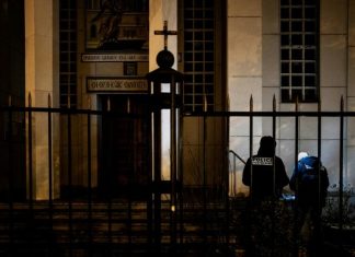 Prêtre orthodoxe agressé à Lyon : le suspect a reconnu les faits (détail) Prêtre orthodoxe agressé à Lyon : le suspect a reconnu les faits (détail)