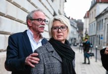 Procès Daval en direct : Jean-Pierre Fouillot revient sur la douloureuse reconstitution du meurtre de sa fille Procès Daval en direct : Jean-Pierre Fouillot revient sur la douloureuse reconstitution du meurtre de sa fille