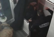 Producteur passé à tabac : Les quatre policiers en garde à vue (détail) Producteur passé à tabac : Les quatre policiers en garde à vue (détail)