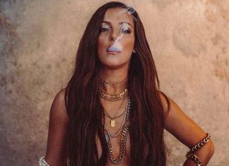 Camille Lellouche : Sa nouvelle chanson tacle ouvertement son ex ! (VIDEO) Camille Lellouche : Sa nouvelle chanson tacle ouvertement son ex ! (VIDEO)