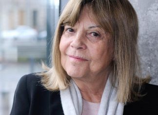 Chantal Goya SDF ? La chanteuse rétablit la vérité Chantal Goya SDF ? La chanteuse rétablit la vérité