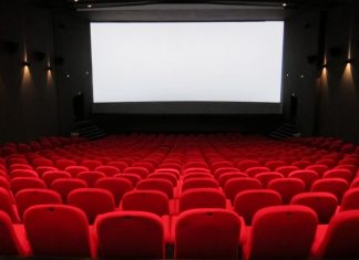 Cinéma : pas de réouverture des salles avant le 7 janvier 2021 (détail) Cinéma : pas de réouverture des salles avant le 7 janvier 2021 (détail)