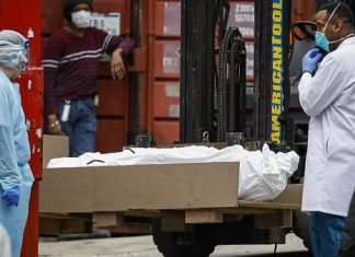 Coronavirus aux Etats-Unis : le nombre d’hospitalisations et de décès explose Coronavirus aux Etats-Unis : le nombre d'hospitalisations et de décès explose