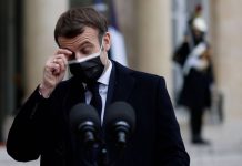Coronavirus France en direct : Emmanuel Macron veut un reconfinement moins dur pour la jeunesse "Ça va taper dur jusqu'à mi avril": l'avertissement d'Emmanuel Macron sur le Covid-19 (détail)