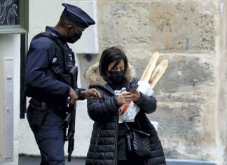 Couvre-feu, nouvelles attestations : ce qui change (ou pas) ce mardi 15 décembre Coronavirus France en direct : Attestation de déplacement couvre-feu, téléchargez la nouvelle dérogation