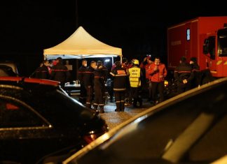 Crash d’un hélicoptère en Savoie: Emmanuel Macron rend hommage aux victimes Crash d'un hélicoptère en Savoie: Emmanuel Macron rend hommage aux victimes