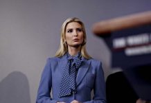 Ivanka Trump se lance dans l’écriture d’un livre (détail) Ivanka Trump se lance dans l’écriture d’un livre (détail)