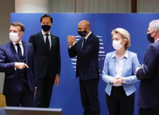 L’Union européenne sauve son plan de relance et trouve un accord sur le climat (détail) L'Union européenne sauve son plan de relance et trouve un accord sur le climat (détail)