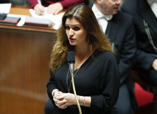 Marlène Schiappa recadrée pour son retard à l’Assemblée nationale (VIDEO) Marlène Schiappa recadrée pour son retard à l'Assemblée nationale (VIDEO)