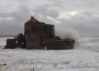 Tempête Bella : des rafales de vent jusqu’à 120 km/h attendues ce week-end (détail) Tempête Bella : des rafales de vent jusqu'à 120 km/h attendues ce week-end (détail)
