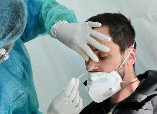 Tests Covid en France : c’est parti pour les premiers dépistages massifs Tests Covid en France : c'est parti pour les premiers dépistages massifs