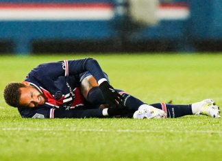 Thiago Mendes et sa famille menacés (détail) Thiago Mendes et sa famille menacés (détail)