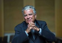 Affaire Olivier Duhamel : un proche savait tout et affirme « ne plus dormir de la nuit » (détail) Affaire Olivier Duhamel : un proche savait tout et affirme "ne plus dormir de la nuit" (détail)