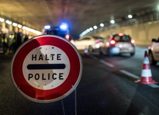 Coronavirus France en direct : un reconfinement strict avec fermeture des écoles envisagé en cas d’échec du couvre-feu ? Coronavirus France en direct : un reconfinement strict avec fermeture des écoles envisagé en cas d'échec du couvre-feu ?